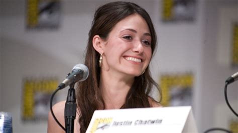 Shameless Star Emmy Rossum So Tired of Nude。